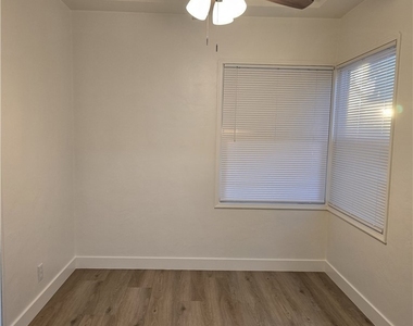 5724 California - Photo Thumbnail 5