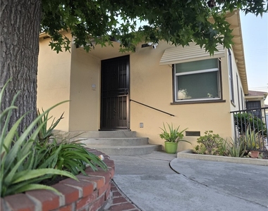 5724 California - Photo Thumbnail 15