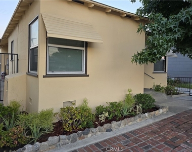 5724 California - Photo Thumbnail 2