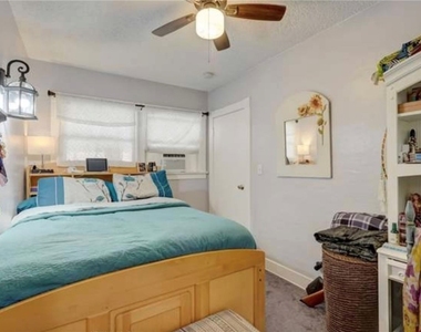817 1/2 E Palmyra Avenue - Photo Thumbnail 1
