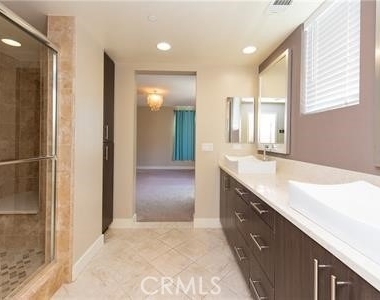31 Gramercy - Photo Thumbnail 24