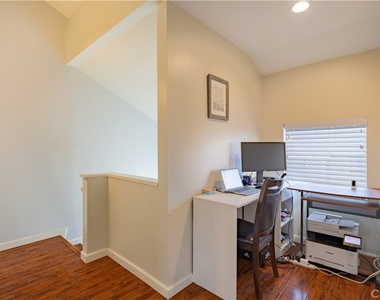14526 Yukon Avenue - Photo Thumbnail 16
