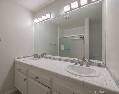 14526 Yukon Avenue - Photo Thumbnail 23