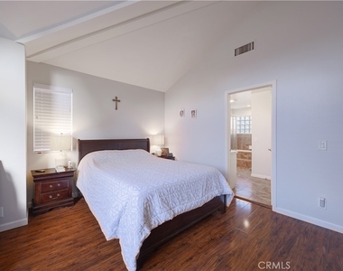 14526 Yukon Avenue - Photo Thumbnail 18