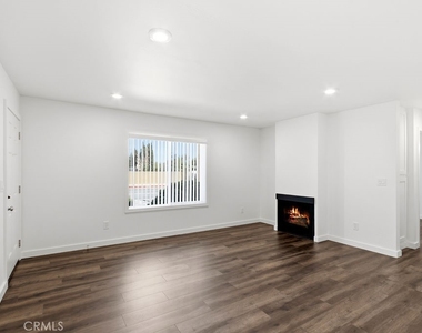 1703 Delaware Street - Photo Thumbnail 5