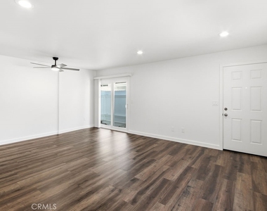 1703 Delaware Street - Photo Thumbnail 3