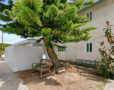 1703 Delaware Street - Photo Thumbnail 15