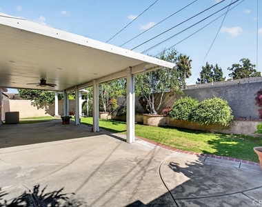 2310 E Monroe - Photo Thumbnail 23