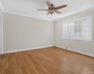 2310 E Monroe - Photo Thumbnail 16