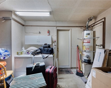 6646 Vista Loma - Photo Thumbnail 9