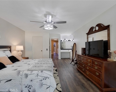 6646 Vista Loma - Photo Thumbnail 16