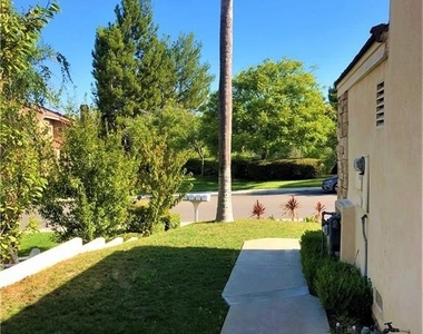 971 S Flintridge Way - Photo Thumbnail 2