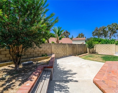 13014 Espinheira Drive - Photo Thumbnail 31