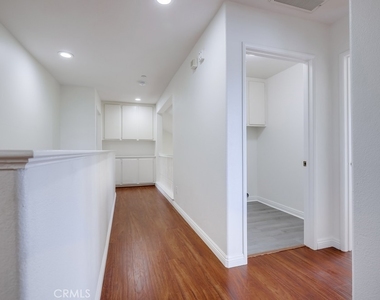 321 Riley Court - Photo Thumbnail 38