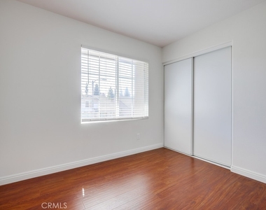 321 Riley Court - Photo Thumbnail 41