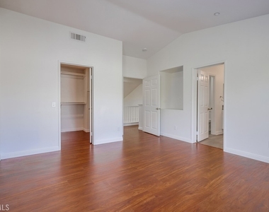 321 Riley Court - Photo Thumbnail 51