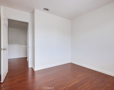 321 Riley Court - Photo Thumbnail 42