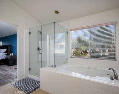 2587 Macbeth Avenue - Photo Thumbnail 16