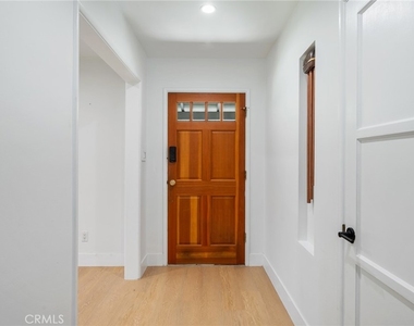 3409 Palos Verdes Drive N - Photo Thumbnail 27