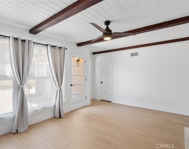 3409 Palos Verdes Drive N - Photo Thumbnail 36