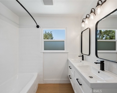 3409 Palos Verdes Drive N - Photo Thumbnail 39