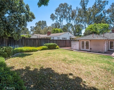 3409 Palos Verdes Drive N - Photo Thumbnail 21