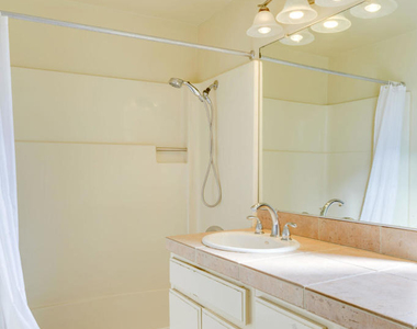 747 E California Boulevard - Photo Thumbnail 18