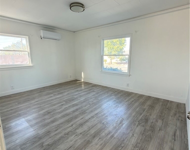 643 S Nutwood - Photo Thumbnail 14