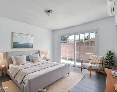 1015 E Walnut Avenue - Photo Thumbnail 24