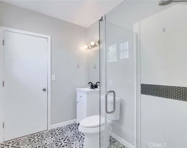 1015 E Walnut Avenue - Photo Thumbnail 19