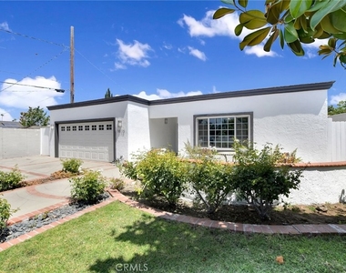 1015 E Walnut Avenue - Photo Thumbnail 1