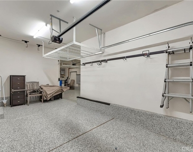 2105 Two Harbors Circle - Photo Thumbnail 44