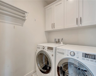 2105 Two Harbors Circle - Photo Thumbnail 24