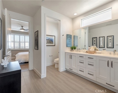 2105 Two Harbors Circle - Photo Thumbnail 40