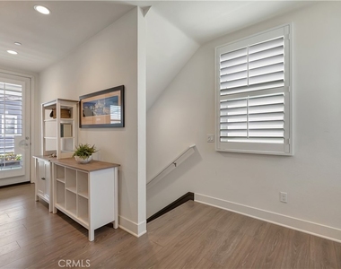 2105 Two Harbors Circle - Photo Thumbnail 31