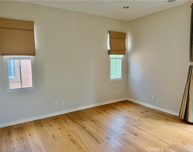 102 Chestnut Grove - Photo Thumbnail 22