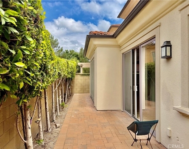 102 Chestnut Grove - Photo Thumbnail 27