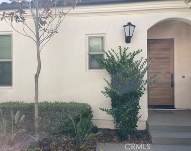 111 Holly Springs - Photo Thumbnail 1