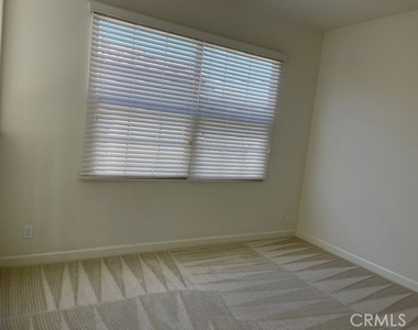 111 Holly Springs - Photo Thumbnail 29