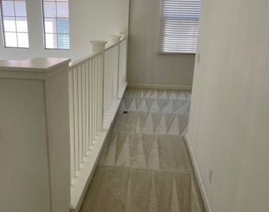 111 Holly Springs - Photo Thumbnail 13