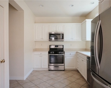 74 Alevera Street - Photo Thumbnail 5