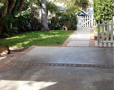 215 Knox Street - Photo Thumbnail 32