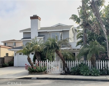 215 Knox Street - Photo Thumbnail 1