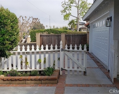 215 Knox Street - Photo Thumbnail 37