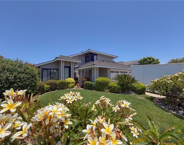 25651 Del Norte - Photo Thumbnail 12