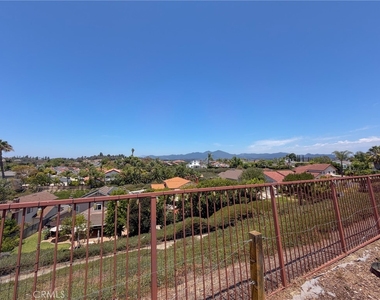 25651 Del Norte - Photo Thumbnail 15