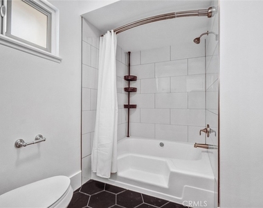 26606 La Roda - Photo Thumbnail 16