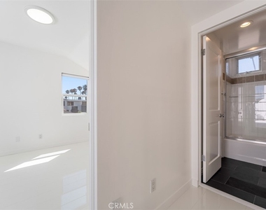 2830 2nd Avenue - Photo Thumbnail 28