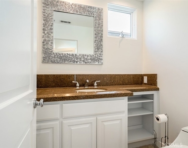 2830 2nd Avenue - Photo Thumbnail 15