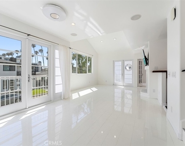 2830 2nd Avenue - Photo Thumbnail 6